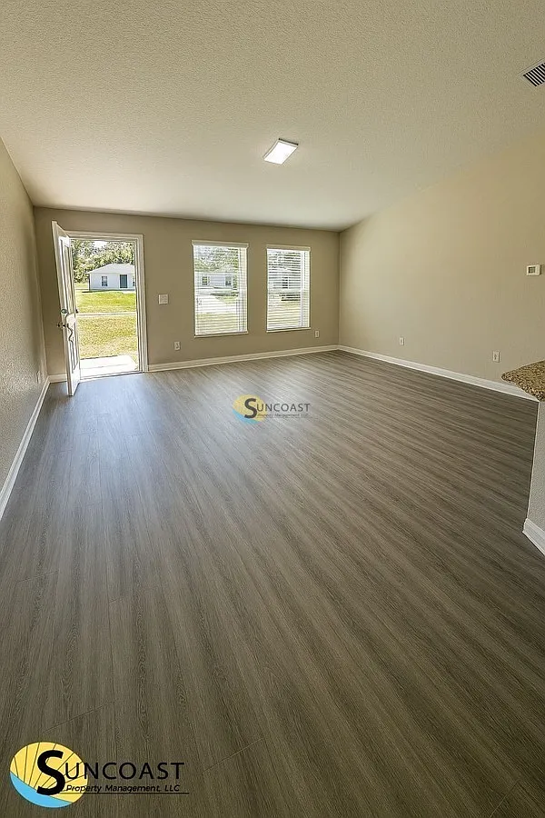 Spacious 3BR/2BA Home for Rent in Ocala! — Photo 3