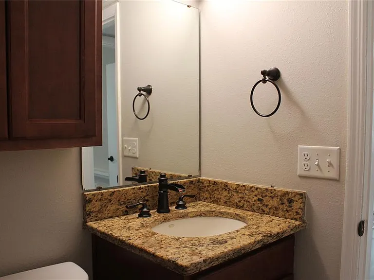 1920 E Edgewood Dr #D9 — Photo 13