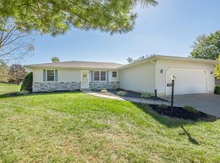 3390 N Old Farm Rd W, Warsaw, IN 46582