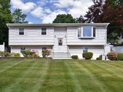 36 Parkway Drive, Yorktown Heights, NY, 10598
