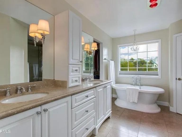 5517 E Mariposa St — Photo 10