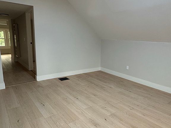 2nd image of 10 Dickinson Ave #3