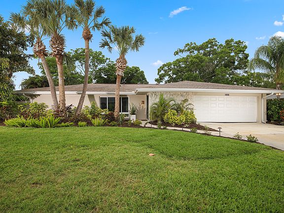 5th image of 2606 Tanglewood Dr
