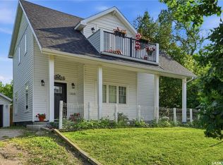 223 Green Ave, Regina Beach, SK S0G4C0
