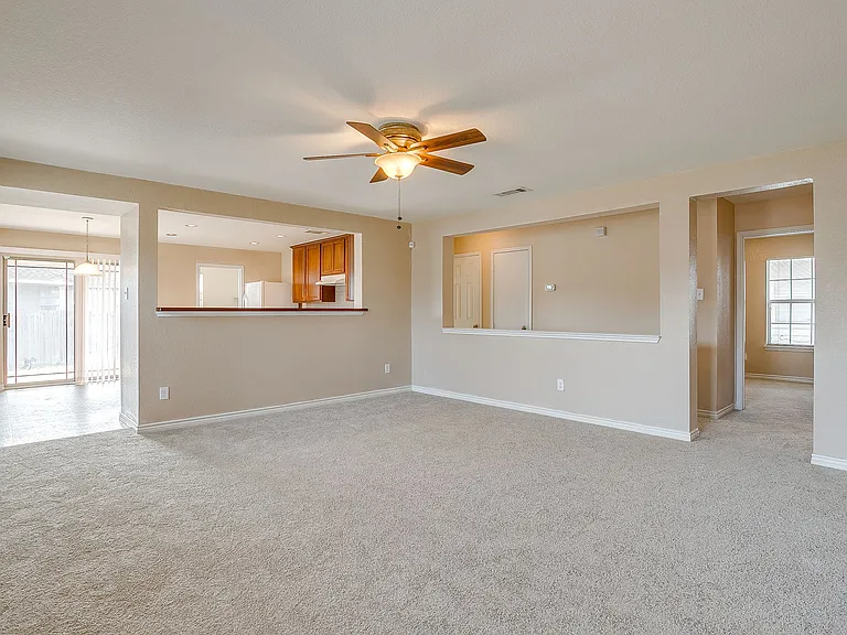 14024 Esperanza Dr — Photo 9