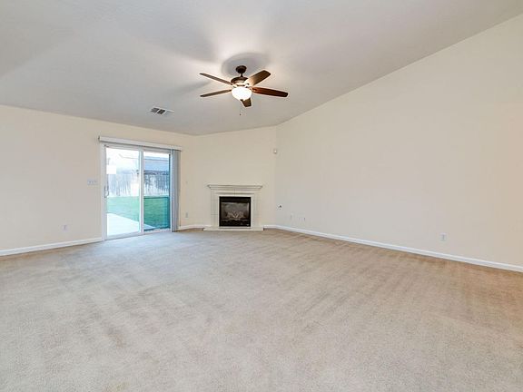 4th image of 551 S Kona Ave