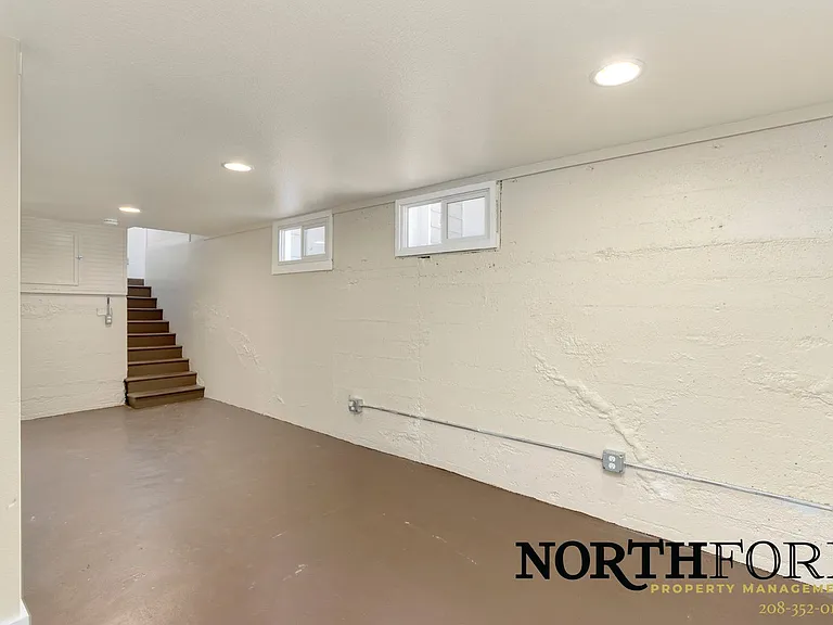 208 N 18th St — Photo 12
