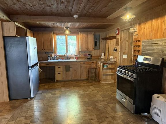 5th image of 30234 E Maxton Rd