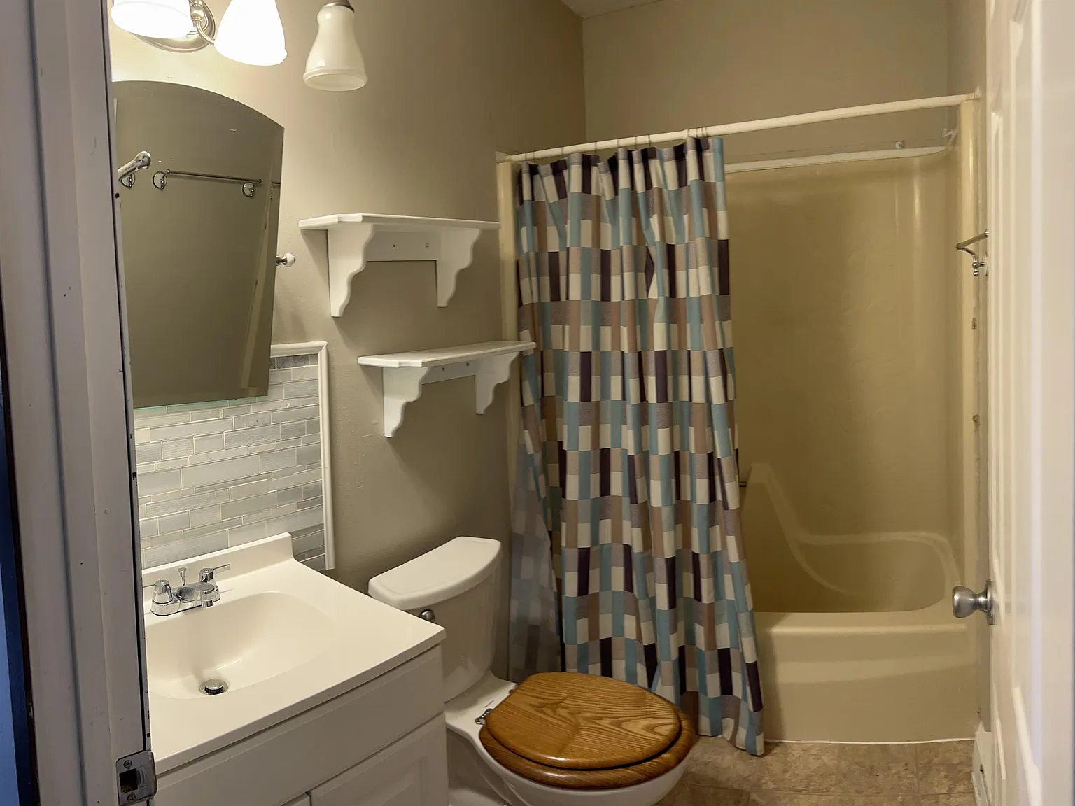 111 Floss Mar Court - 1 — Photo 2