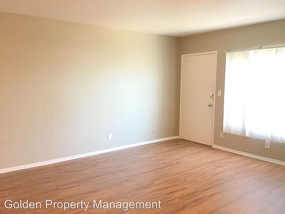 3rd image of 4659 North Ave APT 9