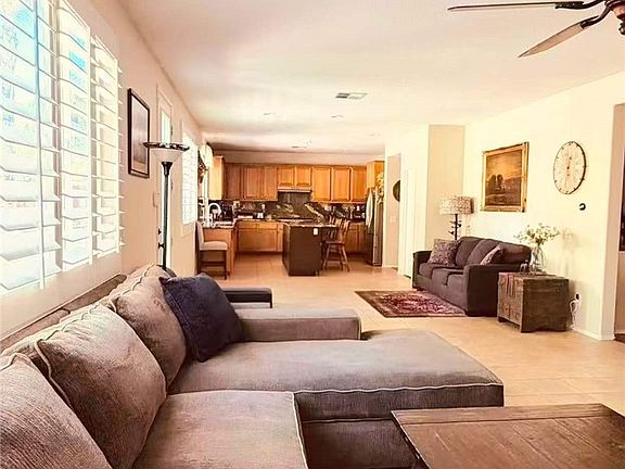 3rd image of 43271 Brookway Dr