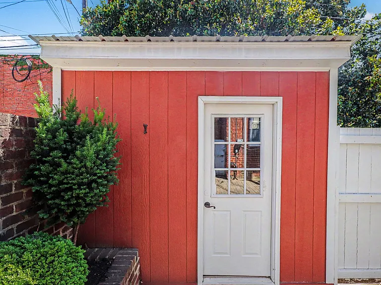 2713 W Grace St — Photo 24