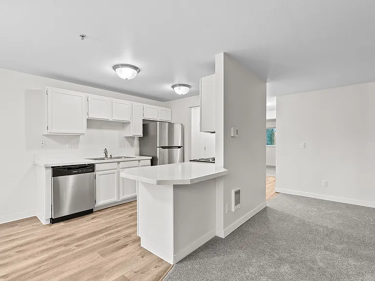 Spacious 2x2 Apartment Homes in Central Tacoma! — Photo 51