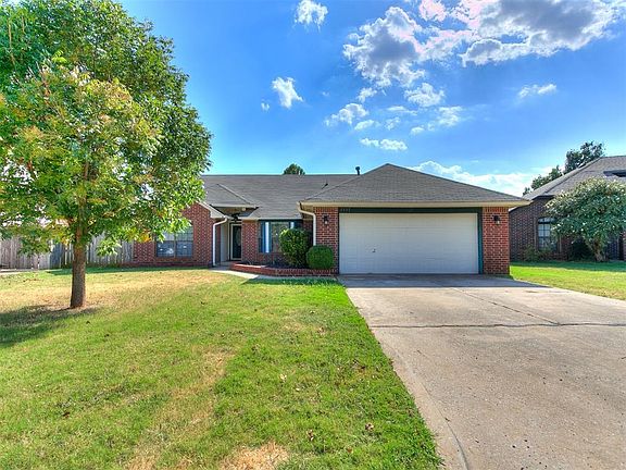 2nd image of 1117 Sennybridge Dr