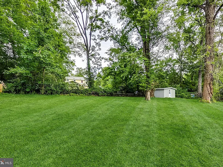3104 Sleepy Hollow Rd — Photo 89
