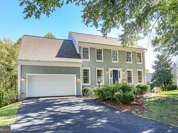 2nd image of 29 Westbrook Ln