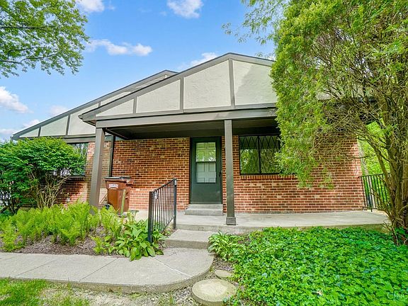2nd image of 457 Dartmouth Cir Unit 21