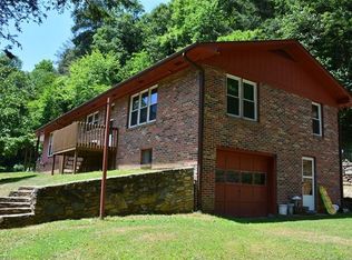 785 Ivy River Rd, Marshall, NC 28753