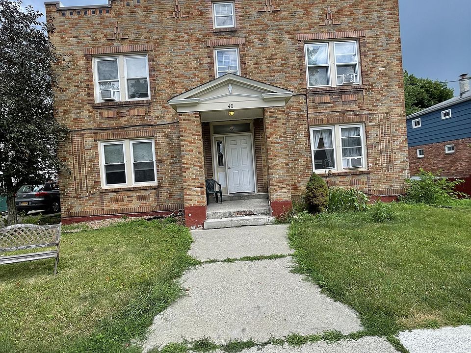 1st image of 40 Parkwood St #B2