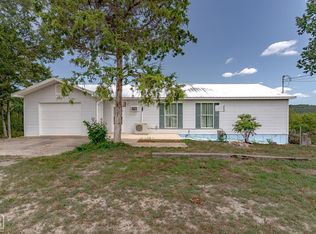 73 W Piper Ln, Salesville, AR 72653
