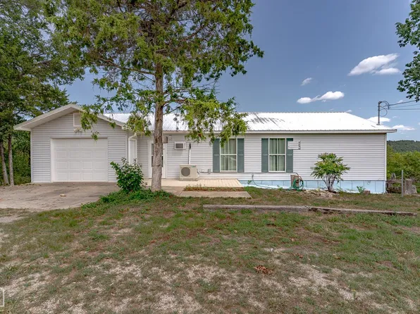 73 W Piper Ln, Salesville, AR 72653