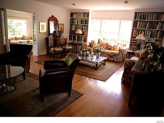 5th image of 22 Lakeview Ave