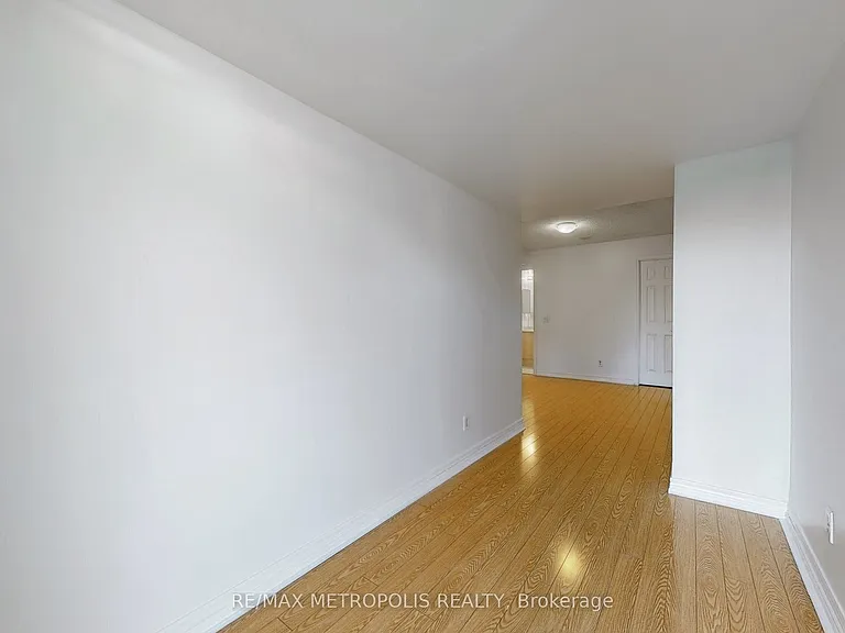 30 Grand Trunk Cres #502 — Photo 19