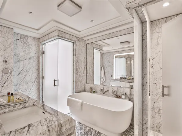 301 Park Avenue 2803 image 1 of 28