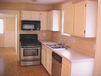 3rd image of 2916 Elisha Ave