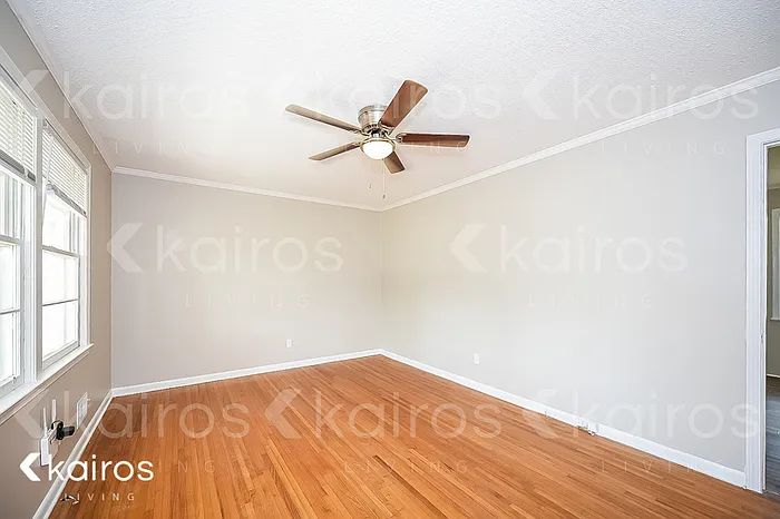3 bed, 1.5 bath, 1056 sqft, $1,720 — Photo 3
