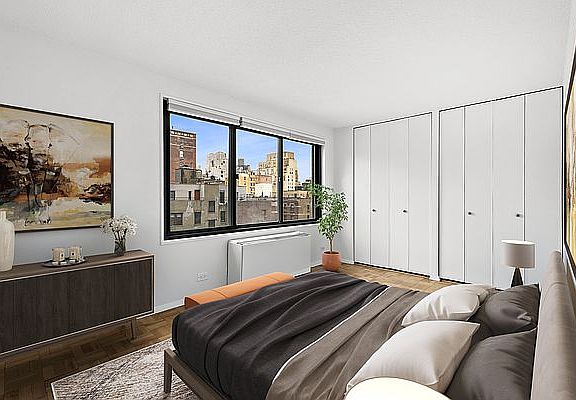 5th image of 201 W 70th St APT 12L