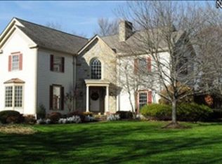 6772 Saint James Cir, Hudson, OH 44236