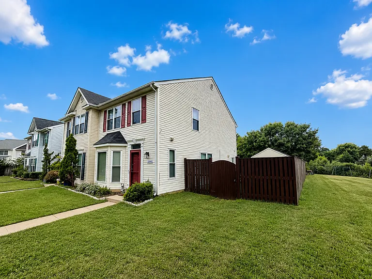 22089 Saint Inigoes Ct — Photo 9