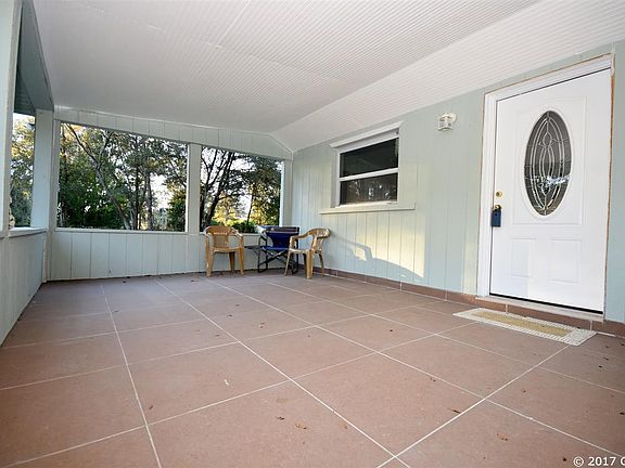 5th image of 18628 NW 94th Ave