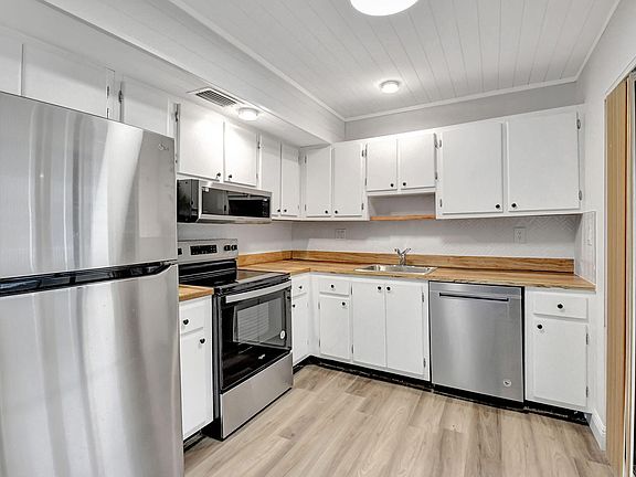 4th image of 567 Piedmont L