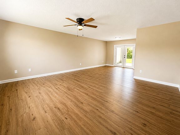 3rd image of 21491 Webbwood Ave