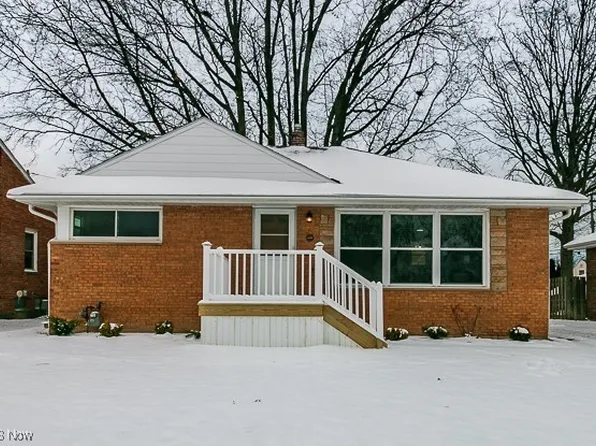 1660 Dennis Dr, Wickliffe, OH 44092