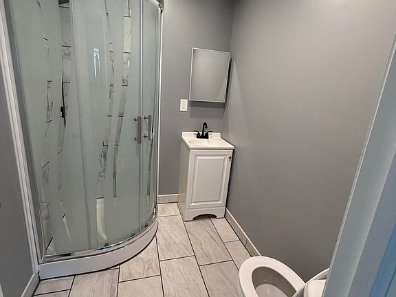 5th image of 401-405 S 9th Ave #3