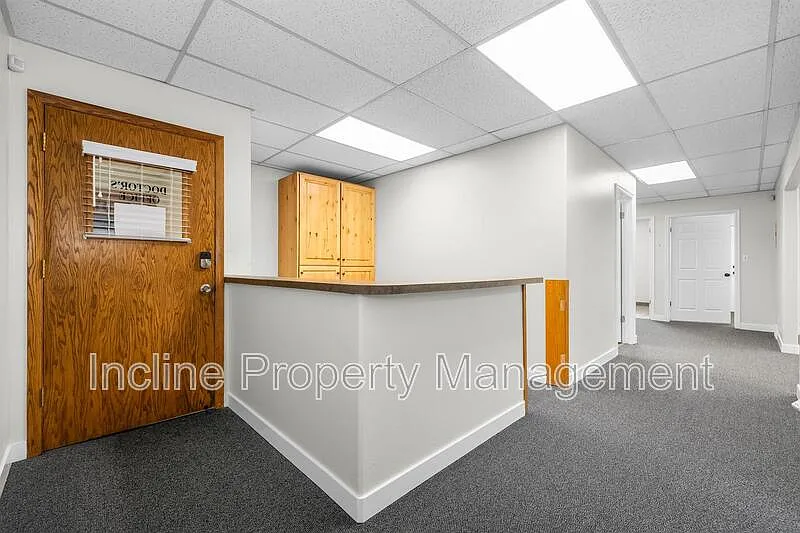 Studio, 1.0 bath, 1000 sqft, $1,500 — Photo 2