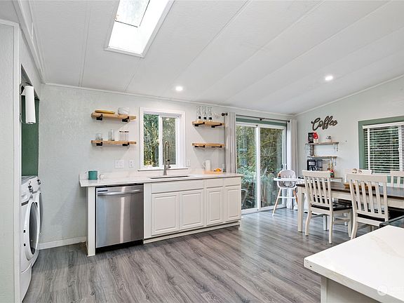 5th image of 5414 SE Bulman Avenue