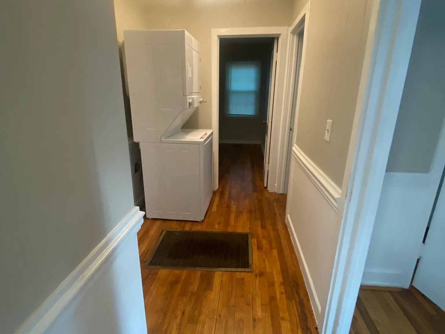 2 bed, 768 sqft, $1,200 — Photo 1