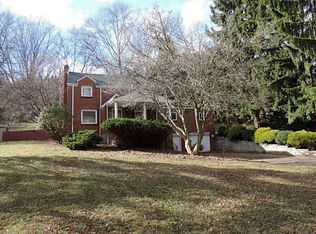 1074 Jefferson Rd, Pittsburgh, PA 15235