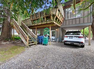 1027 6th St, Kirkland, WA 98033