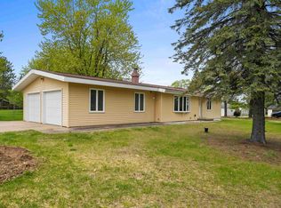 N9481 Sun And Sand Ln, Crivitz, WI 54114