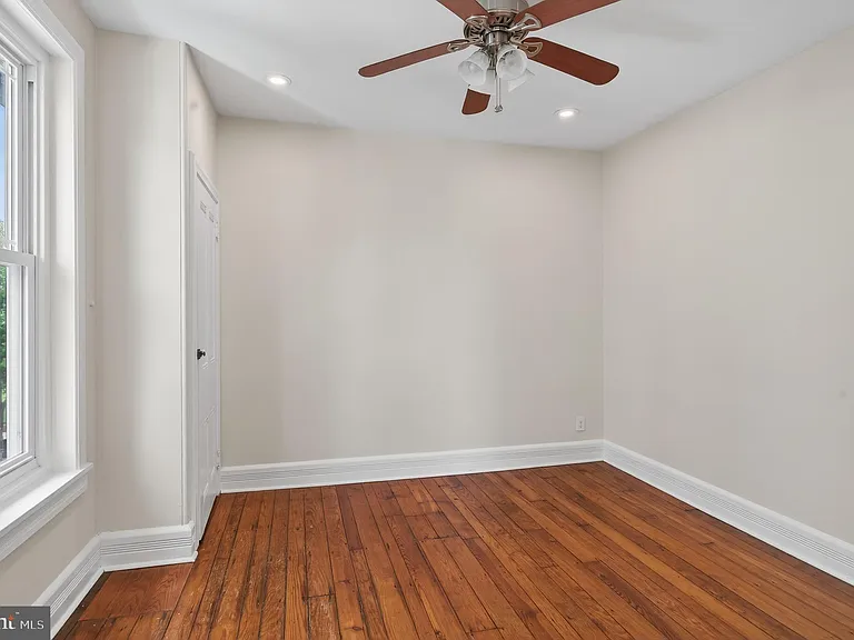 144 Gay St #2 — Photo 17
