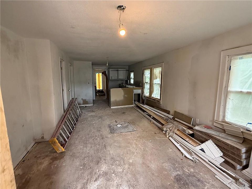 2nd image of 3616 N Cleveland Ave