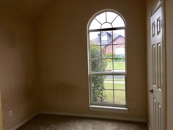 4th image of 12509 Bell Gardens Dr