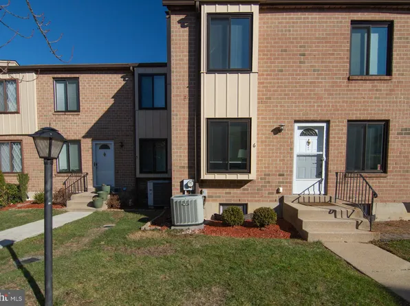 5200 Hilltop Dr APT Cc6, Brookhaven, PA 19015