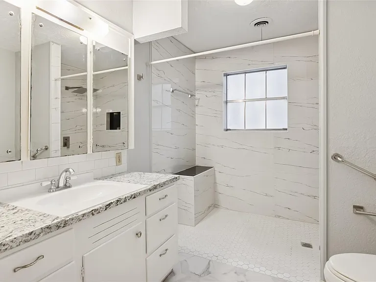 2303 Kipling St — Photo 25