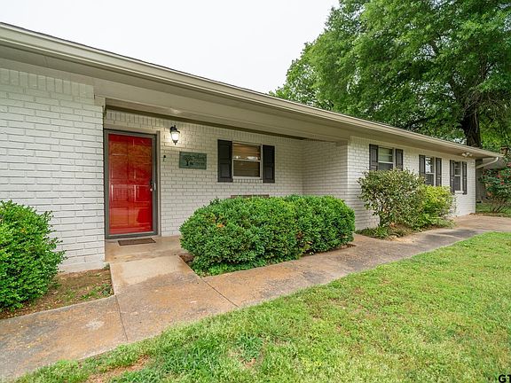 2nd image of 102 Randal Ln